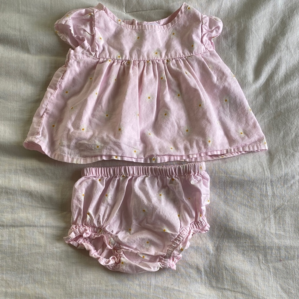 Old Navy floral baby set